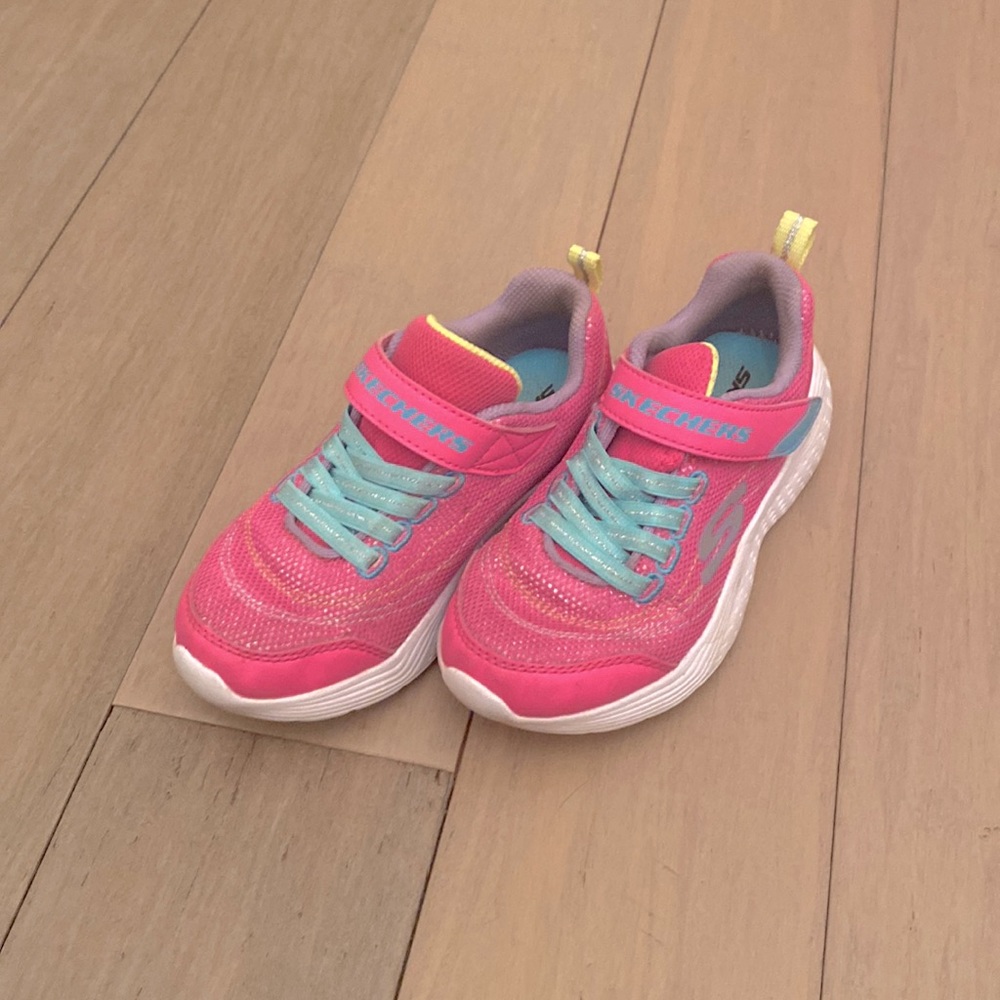 Girls Skechers Sneakers